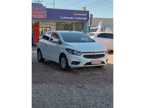 CHEVROLET ONIX 1.0 MPFI LT 8V FLEX 4P MANUAL CHEVROLET ONIX 1.0 MPFI LT 8V FLEX 4P MANUAL